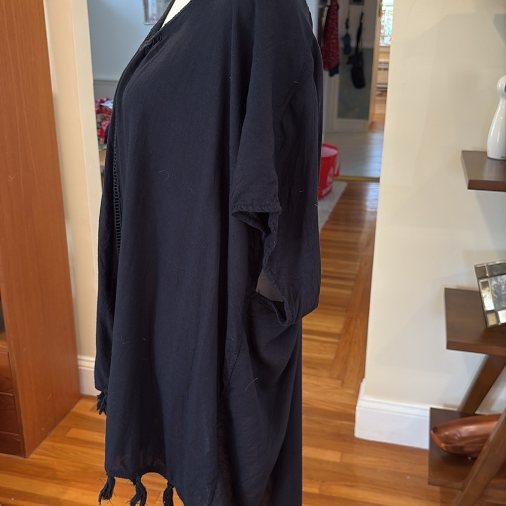 Roxy black swim cover up with tassels. Size XS - Picture 4 of 9